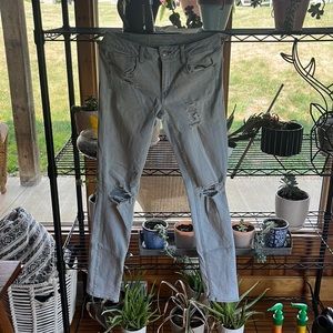 Light blue Mid rise American Eagle straight jeans